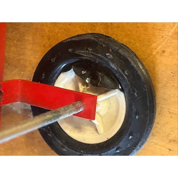 Vtg. Ertl Farm Toy Wagon Turning Wheels Opening Gate (5258) - Picture 8 of 10